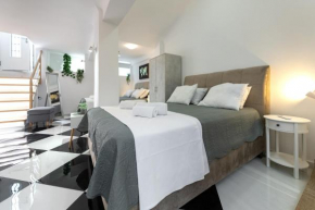Plaka Downtown deluxe